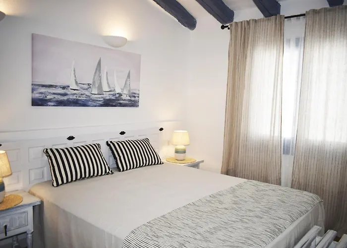 Anacasa Bacalla Les Marines Ch3400 دينايا